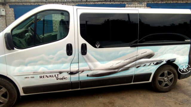 Аэрография на авто. Renault Trafic. Самолёт.