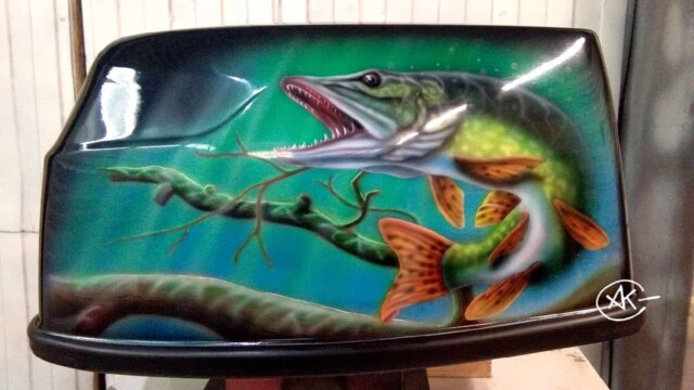 Аэрография на лодочном моторе